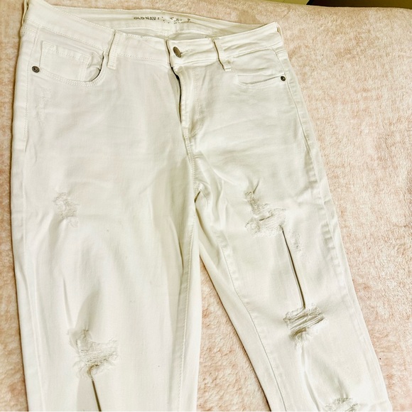 Old Navy, Mid-rise Bright White
Size 8 - Picture 4 of 4
